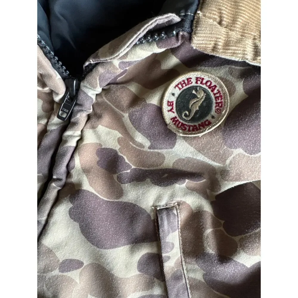 Vintage Mustang Bouyant Medium Outerwear Camo Floater Coat